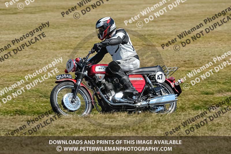 cadwell park;cadwell park photographs;cadwell trackday photographs;enduro digital images;event digital images;eventdigitalimages;peter wileman photography;racing digital images;trackday digital images;trackday photos